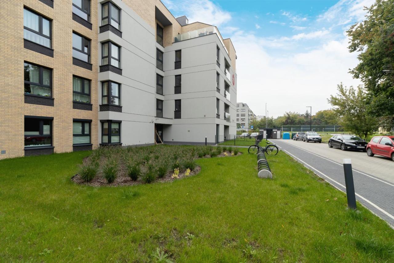 W Parku Lotnikow Apartments Tauron Arena By Noclegi Renters Krakow Exterior photo