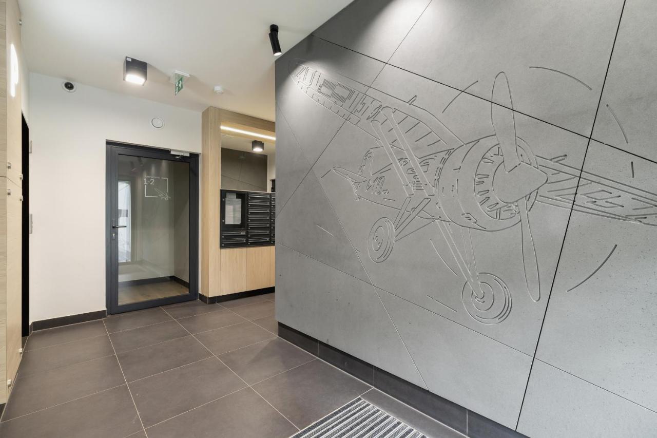 W Parku Lotnikow Apartments Tauron Arena By Noclegi Renters Krakow Exterior photo